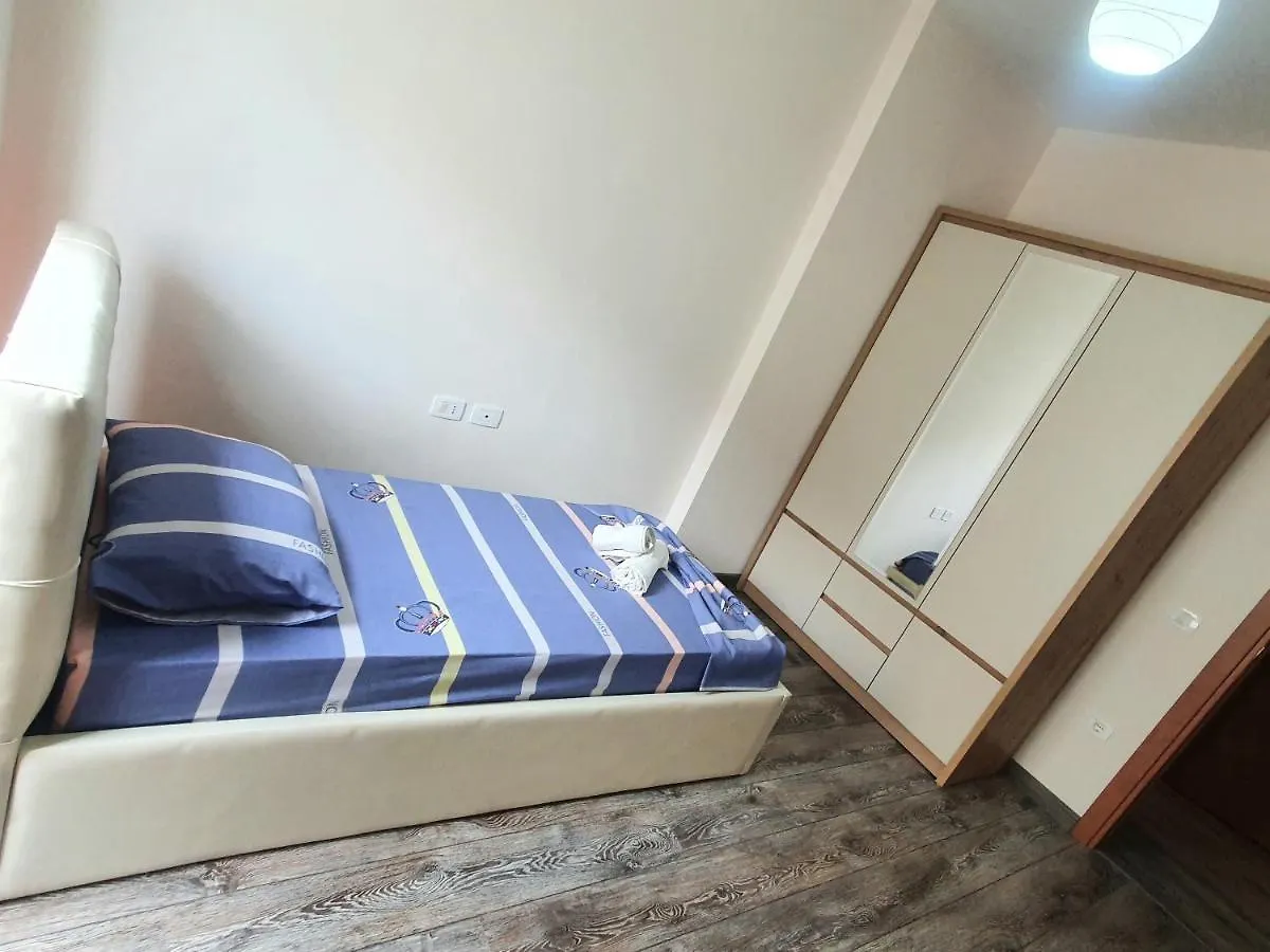 Apartament Me Qera Lungomare Vlore Mari 0*,  Albanien
