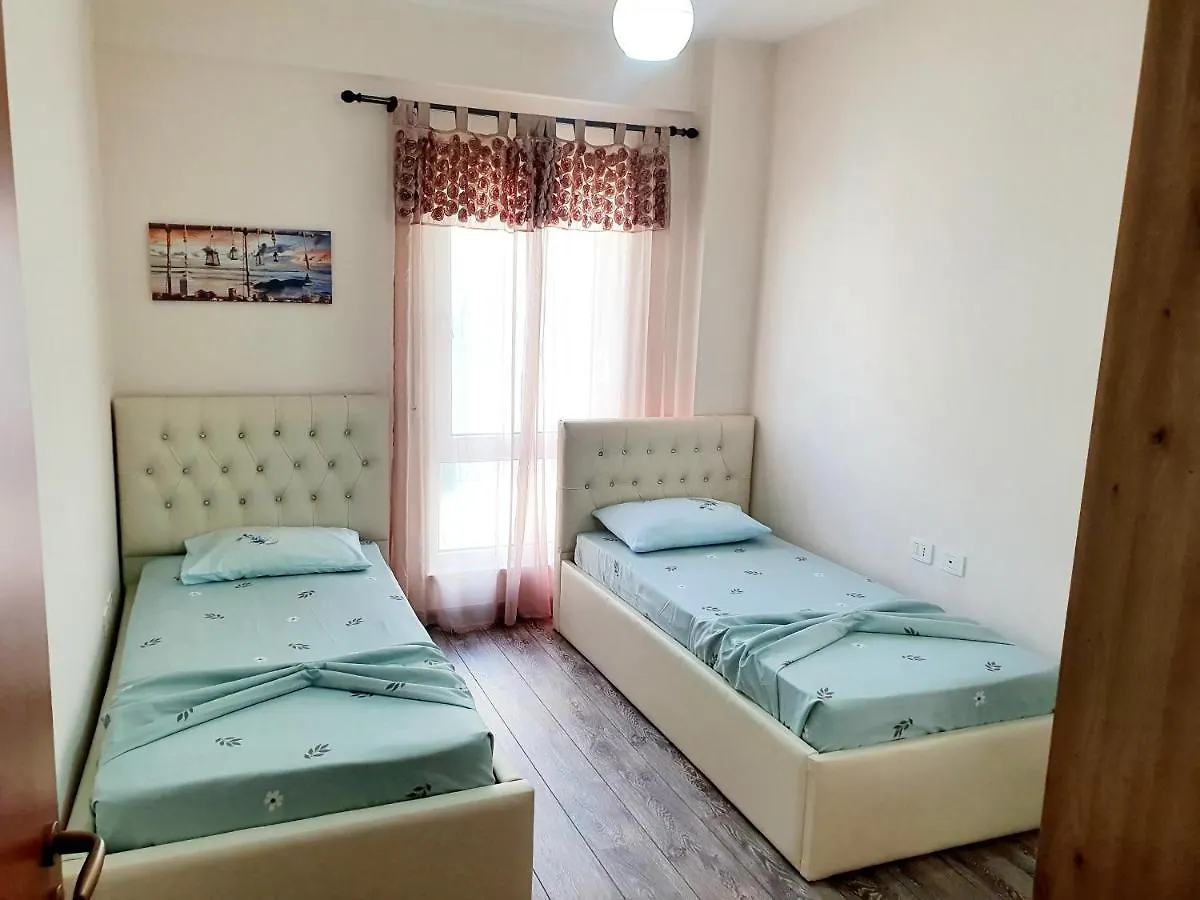 Apartament Me Qera Lungomare Vlore Mari 0*,